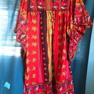 Hula or housework. 100% cotton caftan. Butterfly sleeves, pockets, 44 in length